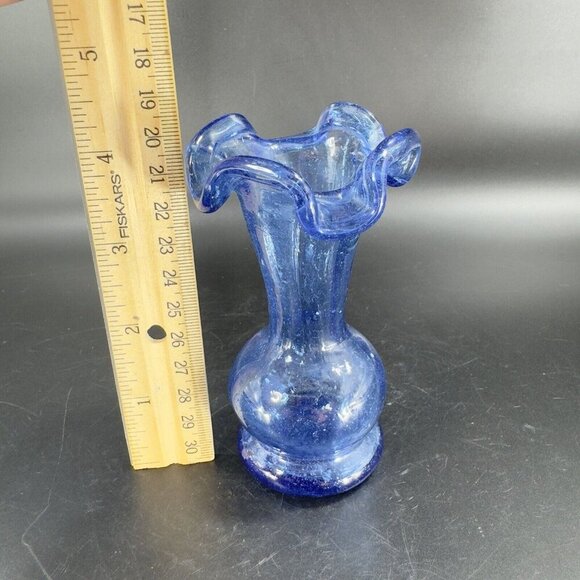 Vintage Hand Blown Cobalt Blue Bud Vase Ruffled Edges Hand Made Glass Decor VTG - Picture 6 of 14